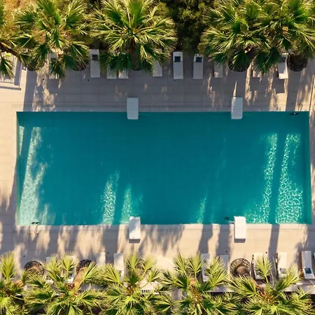 Sissy 3* 卡梅纳维洛拉