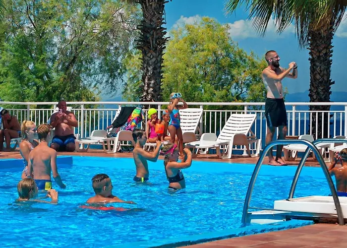 Sissy 3* קמנה וורלה