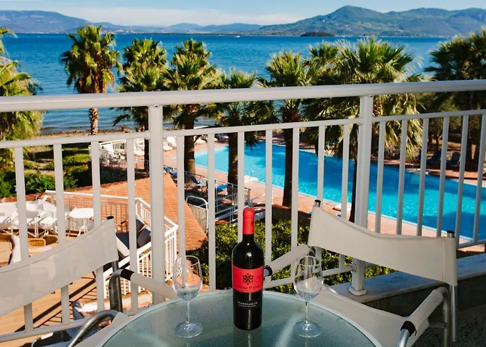 Sissy 3* קמנה וורלה